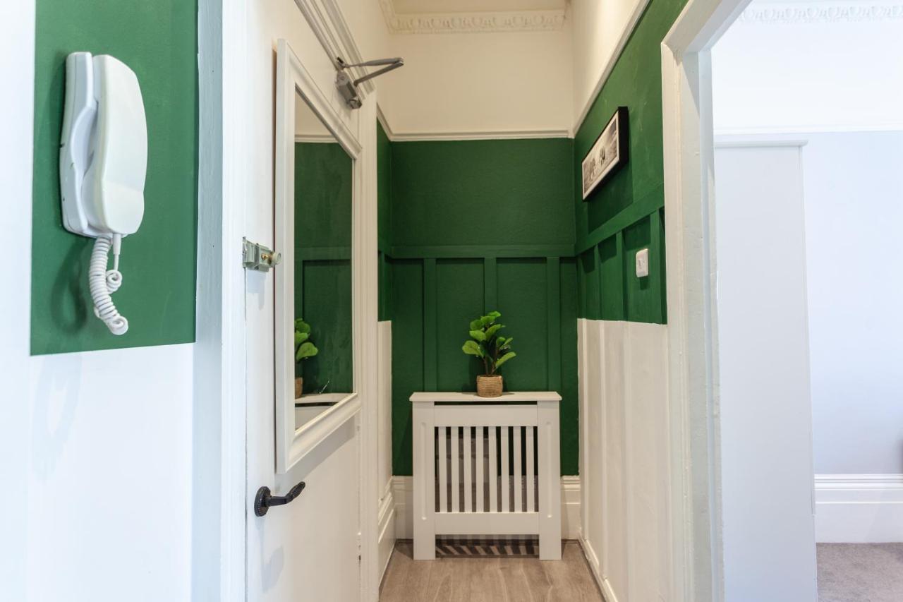 Hove Seaside Getaway Apartments Bagian luar foto