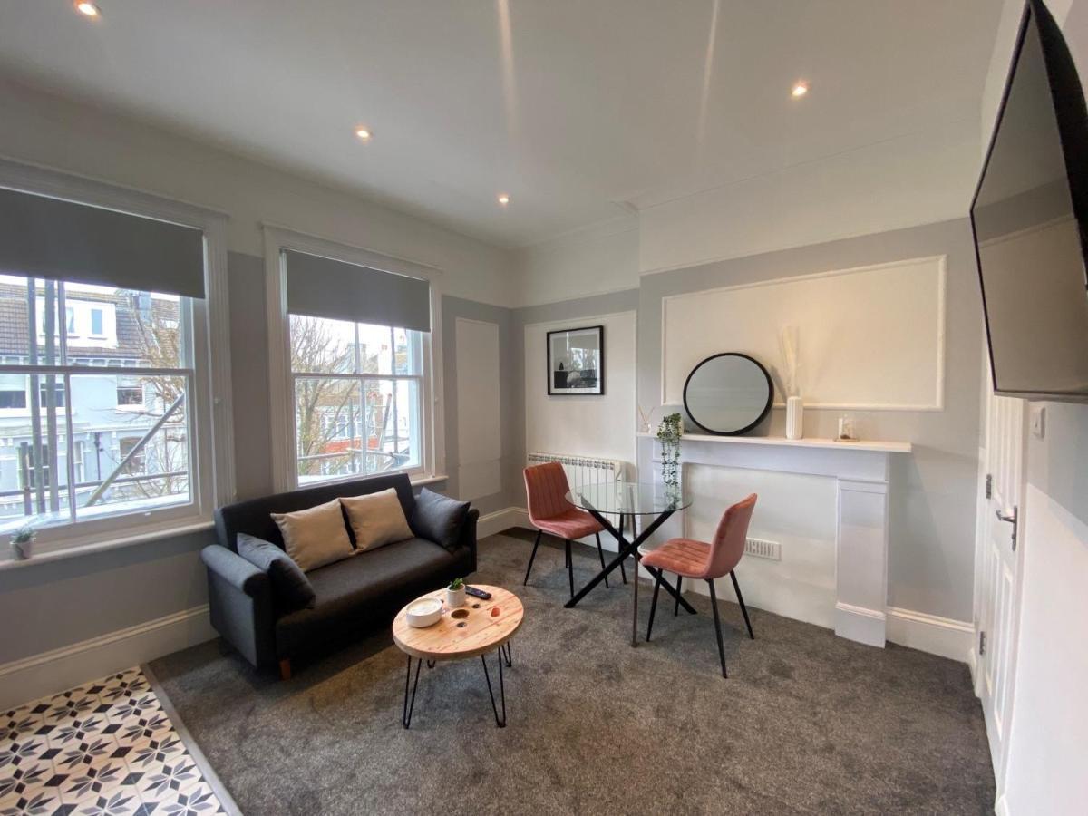 Hove Seaside Getaway Apartments Bagian luar foto