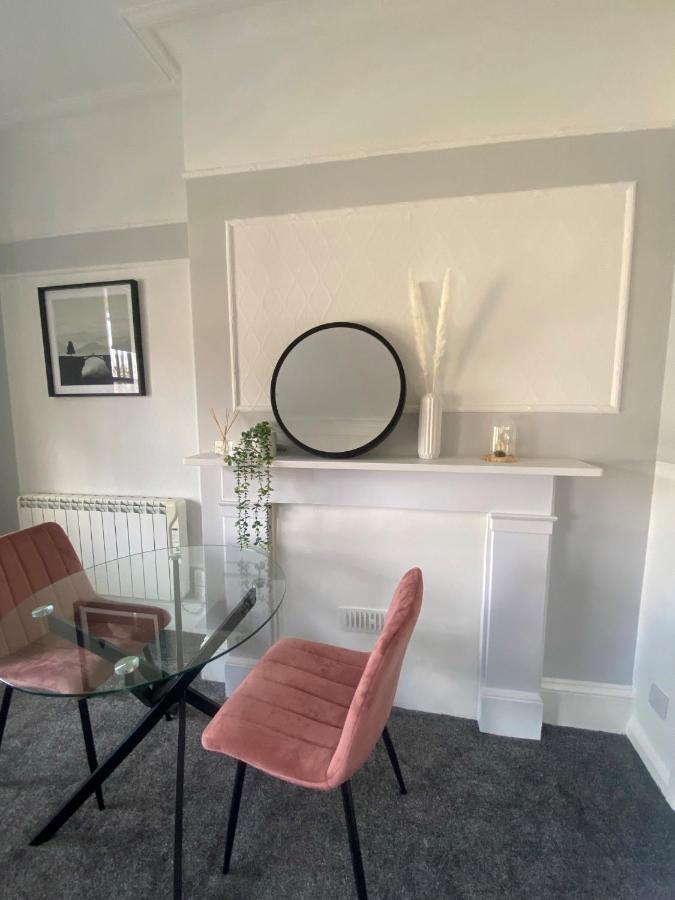 Hove Seaside Getaway Apartments Bagian luar foto